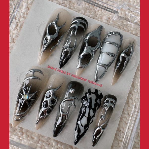 NO.023-Alone Nails By Minetook Thailand