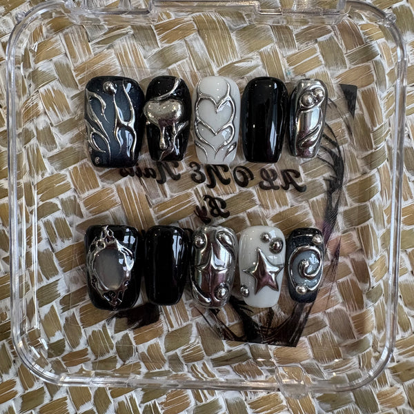 No.137 Alone Nails By Minetook Thailand