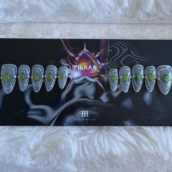 No.323 By PILAAA NAILS