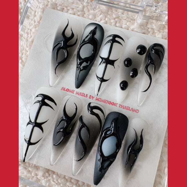 NO.020-Alone Nails By Minetook Thailand