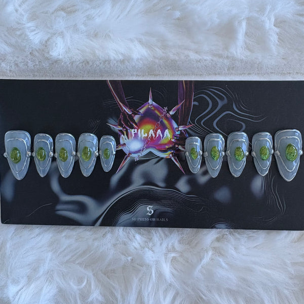 No.304 By PILAAA NAILS