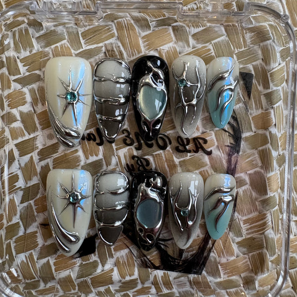 No.139 Alone Nails By Minetook Thailand